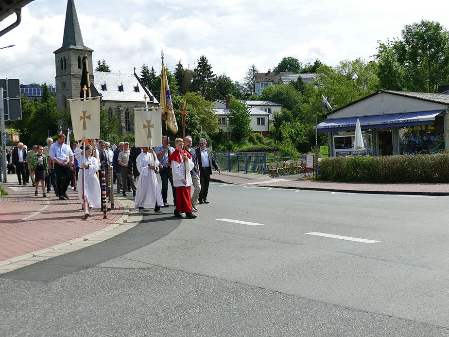 Bittprozession am Pfingstmontag (Foto: Karl-Franz Thiede)